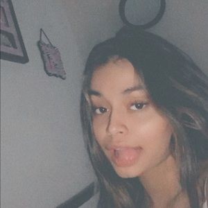 Meet your Posher, Joana